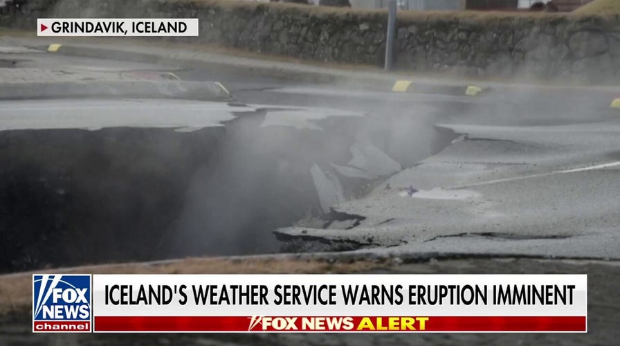 Earthquakes indicate Iceland’s volcano could erupt any minute