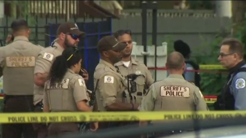 Chicago police trying to combat violence limited by politicsdriven policy former chief Fox News