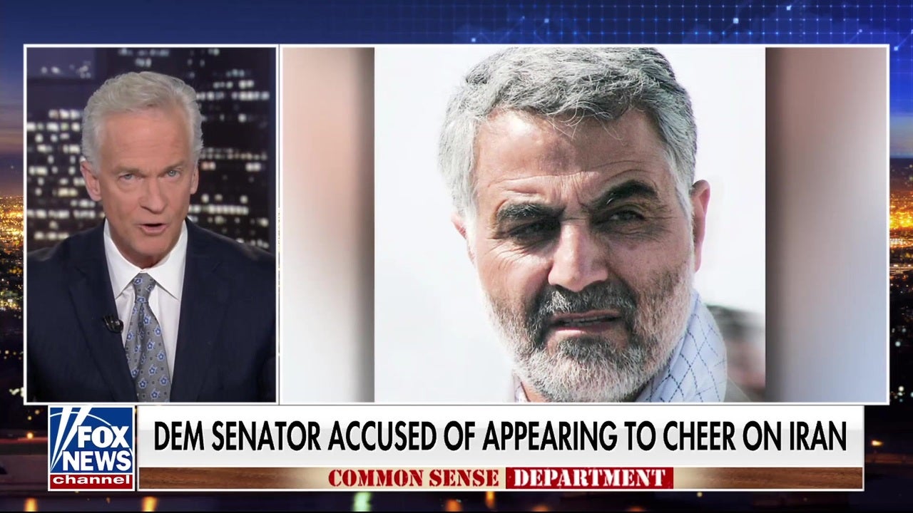 Trace Gallagher: Is Chris Murphy kidding?