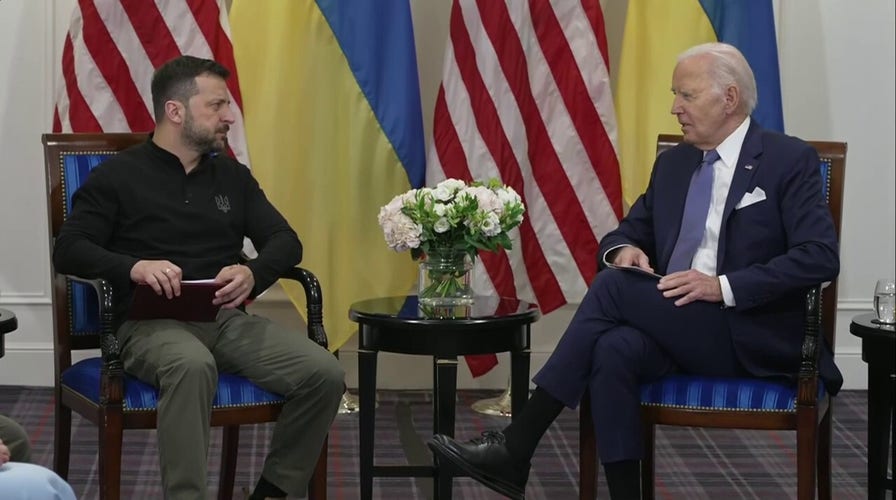 Biden tells Zelenskyy that conservatives are to blame for Ukraine aid struggles