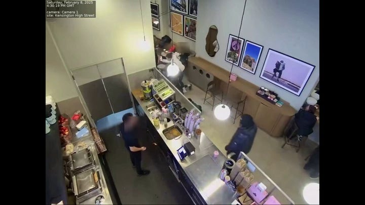 'Bridgerton' actress fights off thief who tried to steal her phone in London cafe
