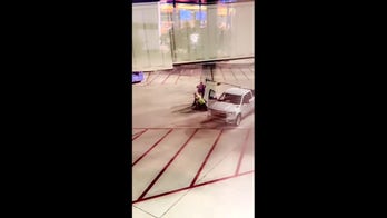 VIDEO: Louisiana airport workers tackle man who jumped out of Southwest Airlines jet on tarmac