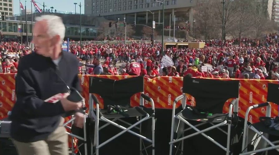 Gunfire at Kansas City Chiefs Super Bowl celebration sends crowd running