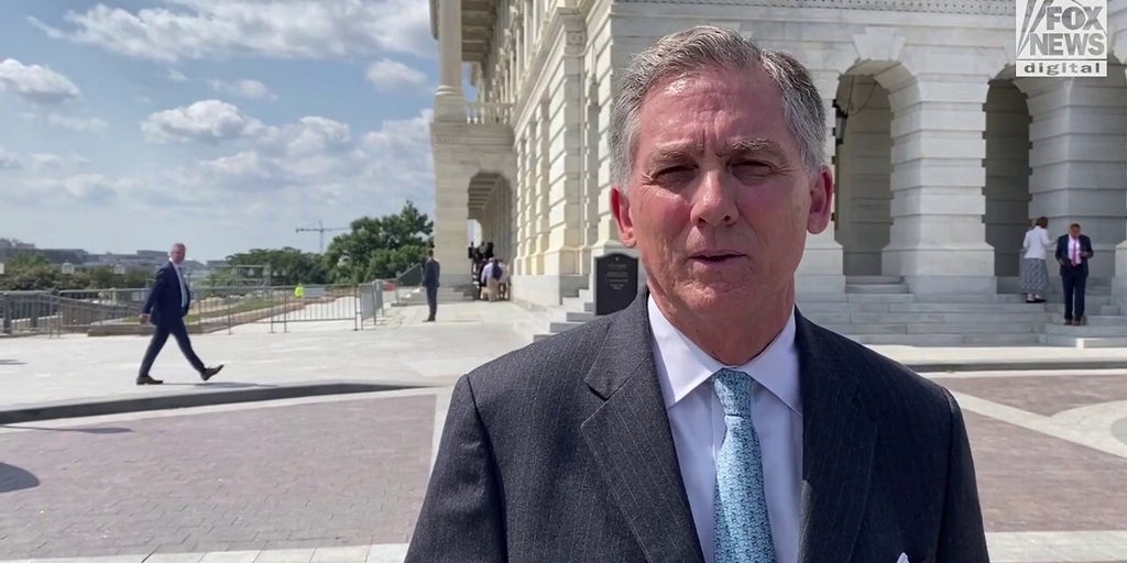 Lawmakers react to Army's food stamps suggestion amid Biden student