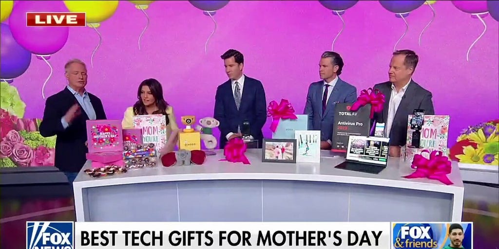 The tech gifts mom really wants this year - Video - CNET