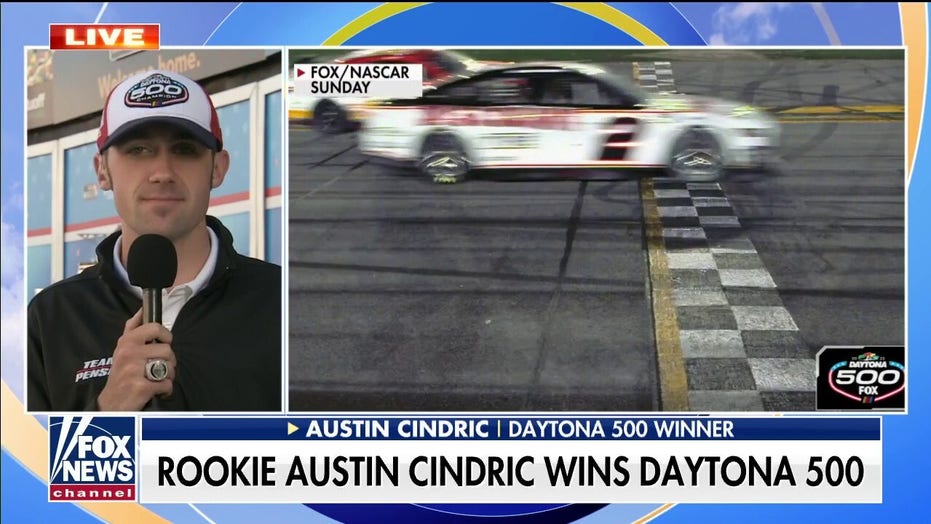 これが私の最後だと思います。すべての矢印がその方向を向いていると思います。 500 winner Austin Cindric talks 'intense' wire-to-wire finish