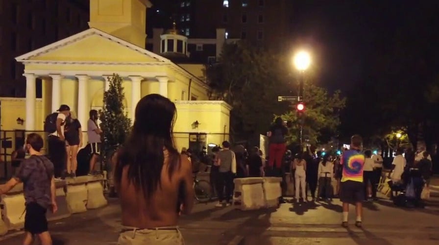 Reports of protesters blocking streets near the White House