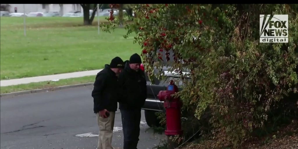 Police Investigate The Scene Of A Quadruple Homicide In Moscow Idaho Fox News Video 4154