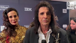 Alice Cooper talks passing of Jeff Beck: 'My favorite guitar player of all time' - Fox News