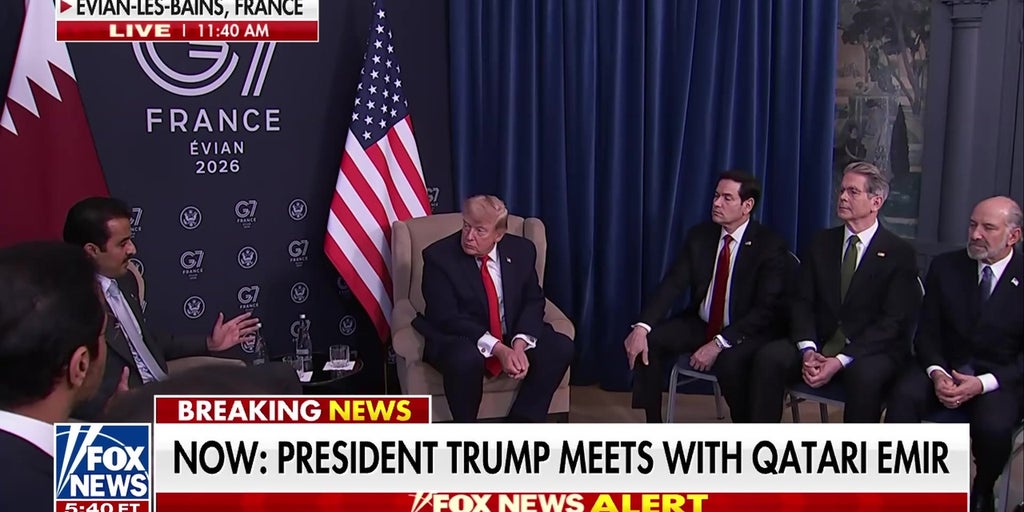 Qatari emir praises Trump's leadership, announces record investments in the US