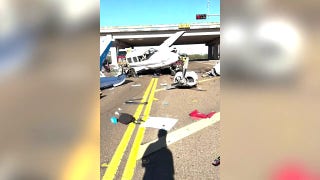Plane splinters in half following crash on busy Texas roadway - Fox News