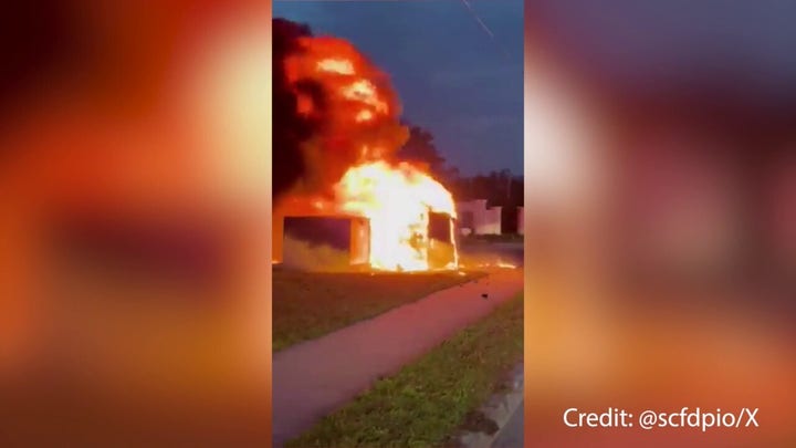 2 hospitalized after fiery crash in central Florida