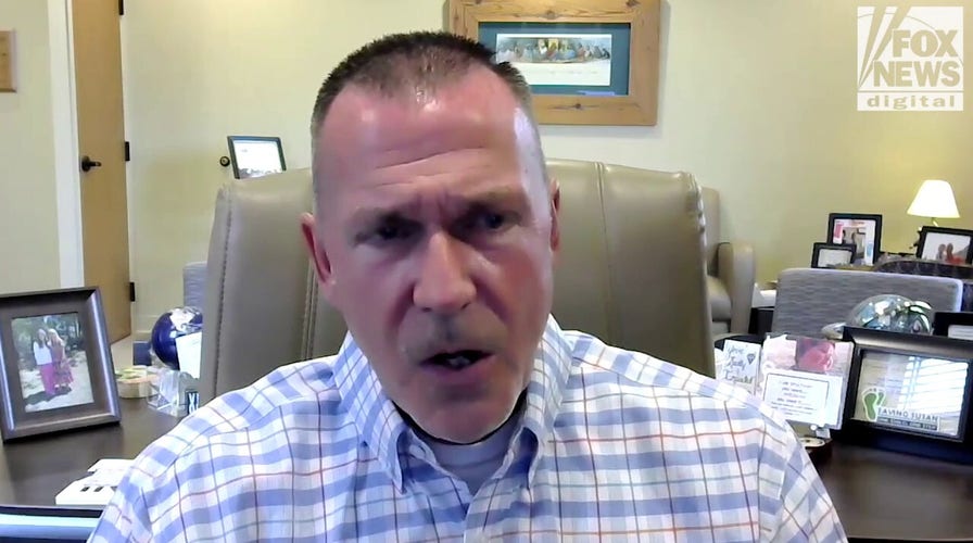 Pastor Stephen Peeples finds solace knowing the Nelons were 'Christ followers'