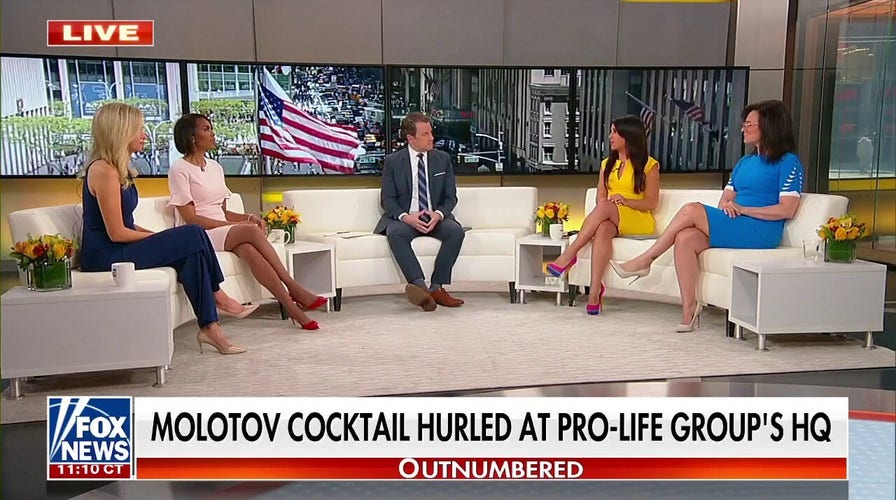 Pro-choice supporters target justices' home, churches