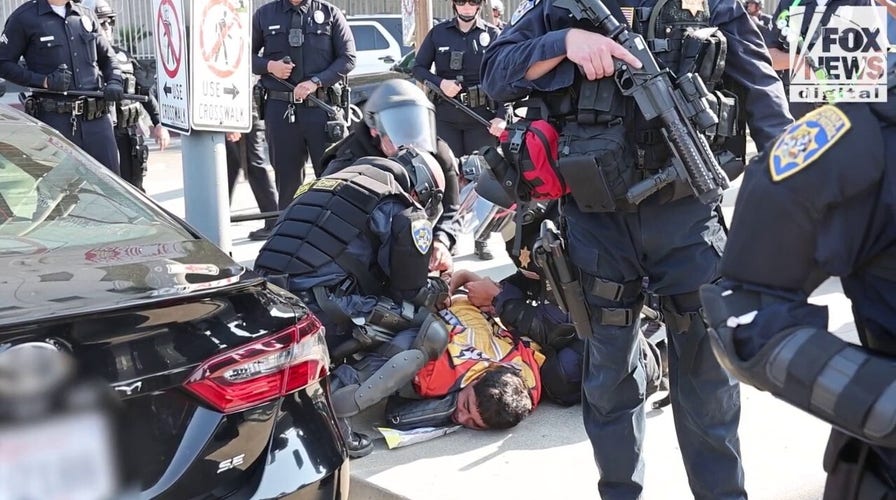 Anti-ICE rioters in Los Angeles clash with police