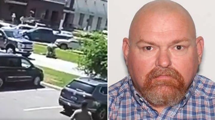 Florida man, 73, assaulted in Publix parking lot, police seeking suspect