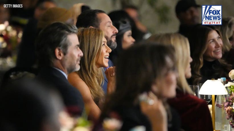 Jennifer Aniston’s romance with Jim Curtis faces celebrity relationship trap, expert warns