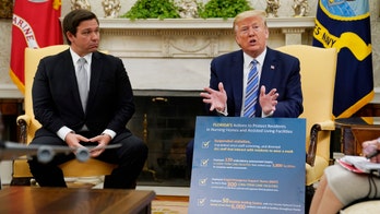 President Trump meets with Florida Gov. Ron DeSantis, touts success of paycheck program