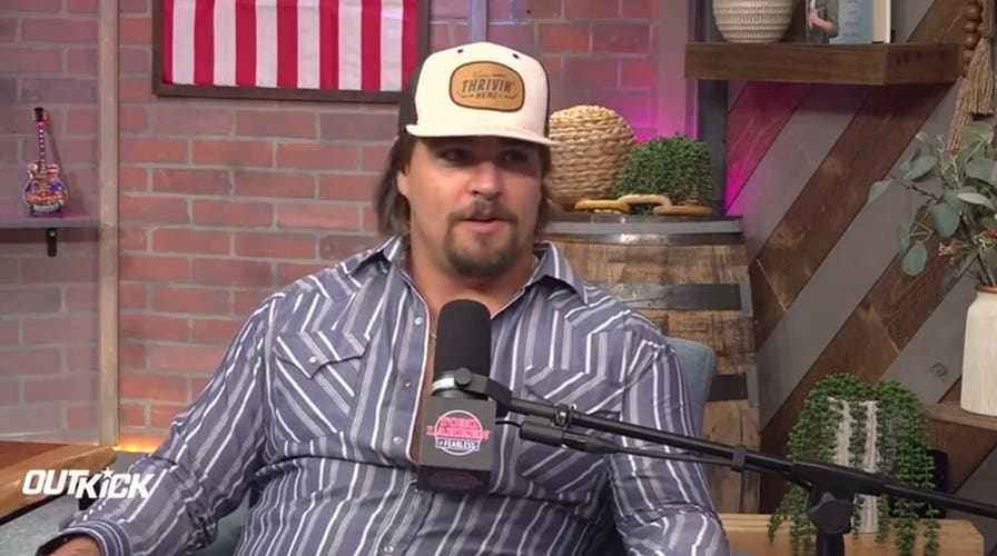 Gavin Adcock Doesn’t Want to Be the Next Morgan Wallen, Encourages Artists to “Find Your Own Lane” | Tomi Lahren is Fearless