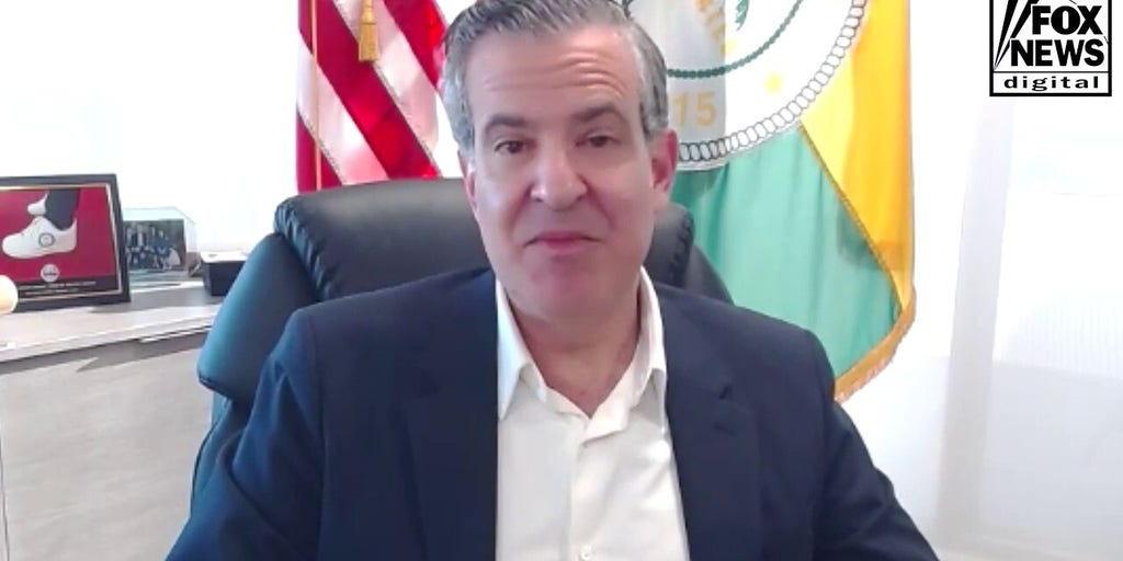 Miami Beach mayor speaks out on conflict with local theater over screening of ‘propaganda’ film