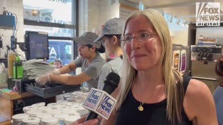 La moda del «Dot Cake», TikTok, atrae a multitudes de todo el mundo a Nueva York