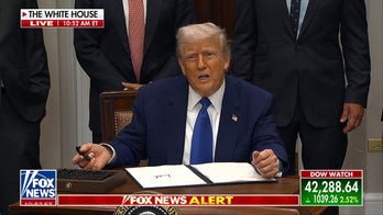 Trump scolds ABC reporter over Qatar luxury jet report: 'Should be embarrassed'