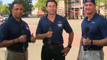 Former US Navy Seals on swimming across Hudson honoring American heroes 