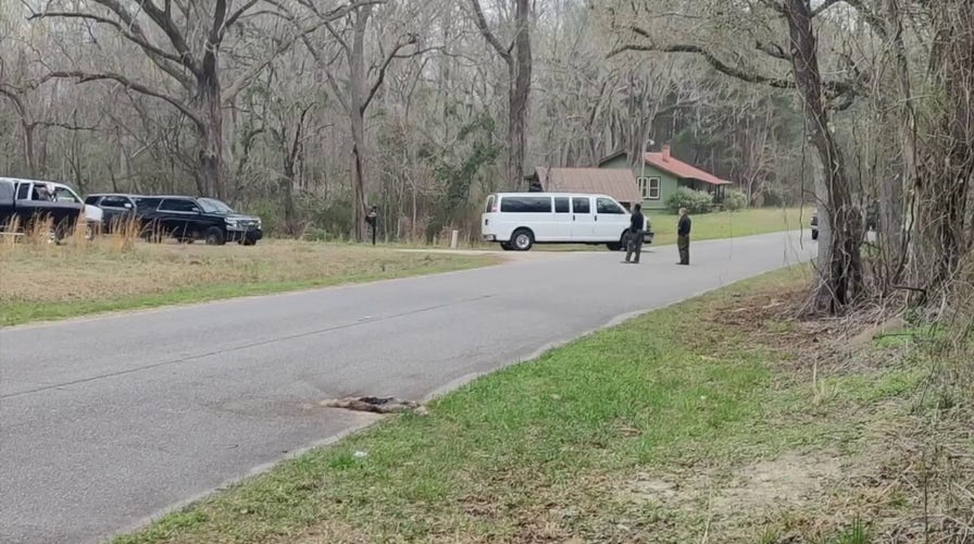 Jury arrives at Moselle