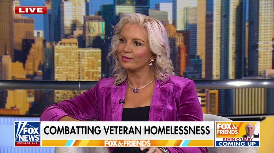Retired Marine meets with homeless veterans across the nation
