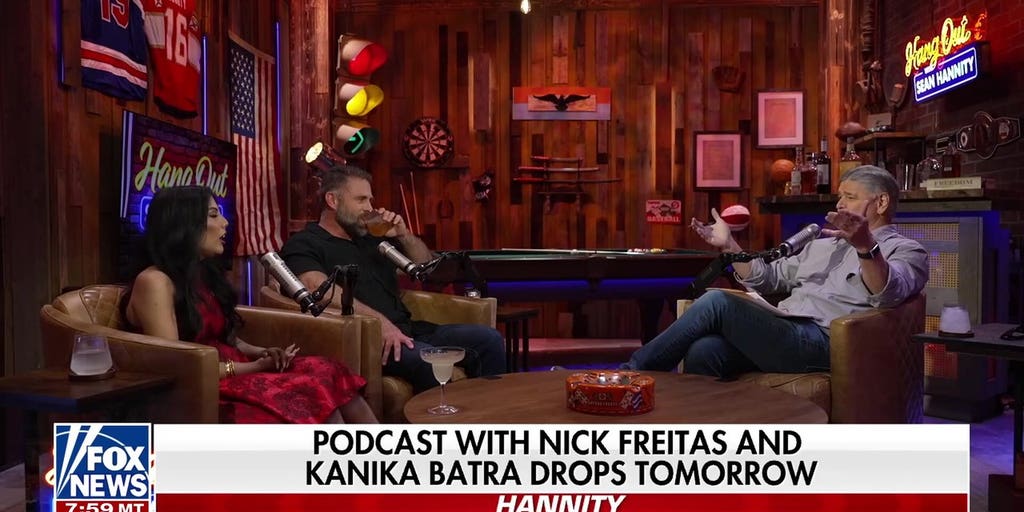 ‘Hang Out with Sean Hannity’: Finding an audience as a podcaster