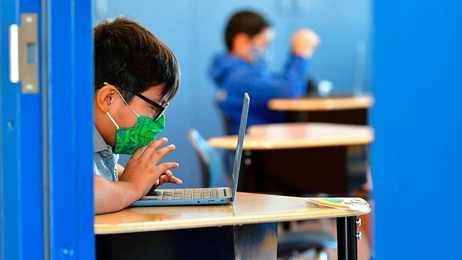NYC parents demand end to masking in schools