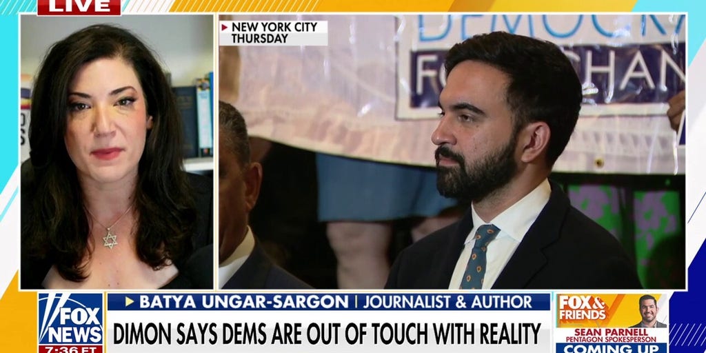 We're seeing 'two versions of populism,' journalist says