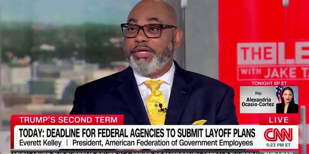 Federal workers union head claims it's 'misinformation' to say government is 'too big'