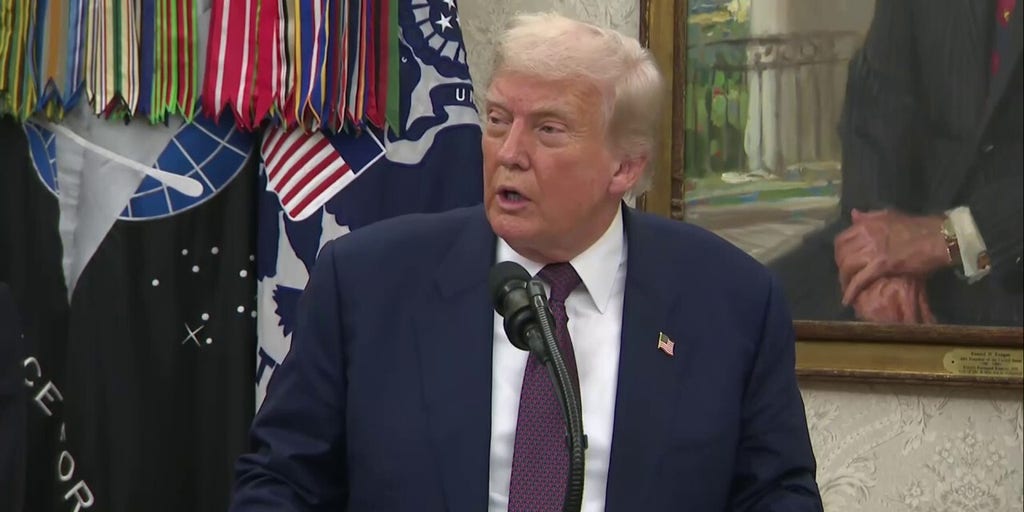 Trump responds to rumors of Howard Stern's show ending