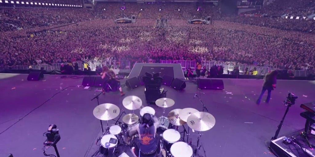 where is ozzy osbourne playing his final show