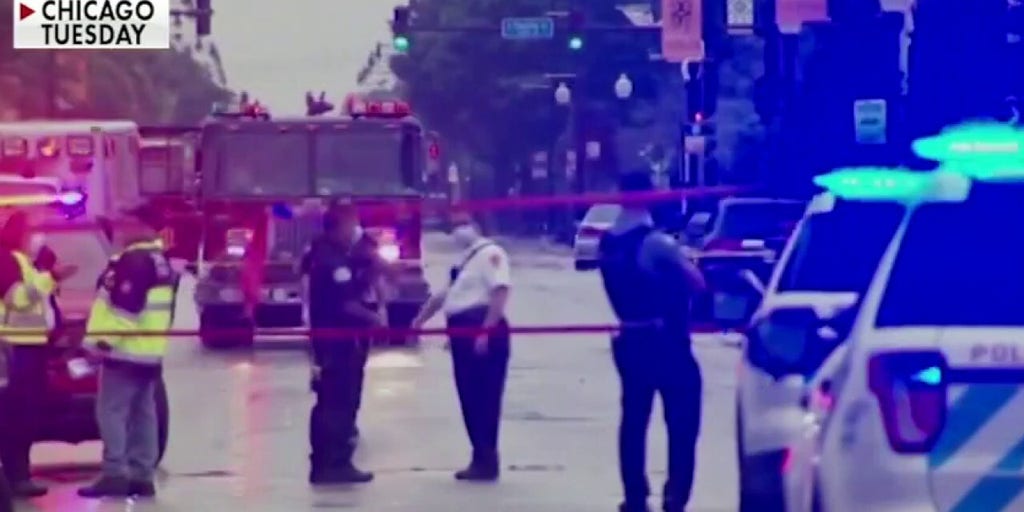 Chicago police beg for violence to stop amid search for suspects in funeral home shooting Fox