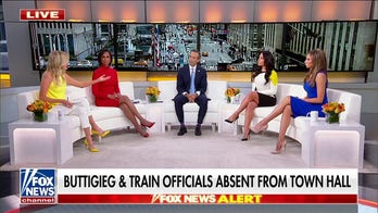 Biden admin accused of failing Ohioans on toxic trail derailment: 'Timeline is damning'