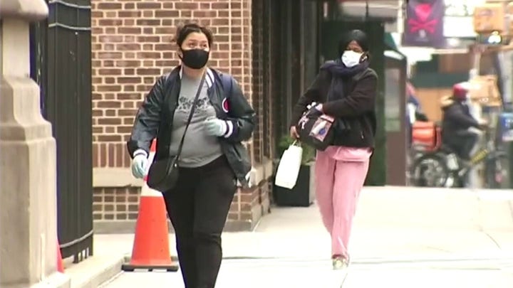 Coronavirus could spread up to 13 feet, study suggests