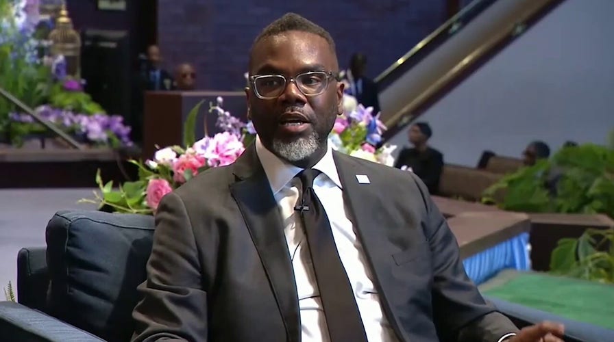 Chicago Mayor Brandon Johnson highlights top Black officials in his administration