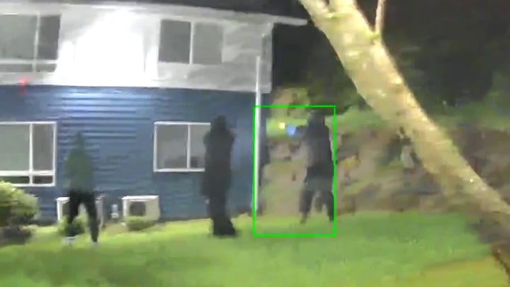Gunmen in Seattle shoot mother sleeping in bed with toddler, police say