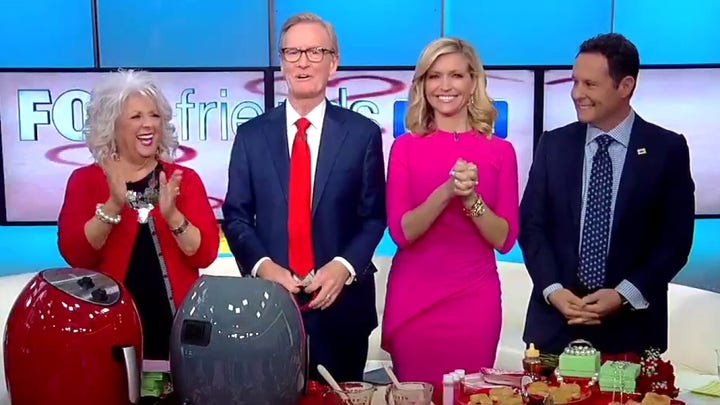 Paula Deen makes sweet Valentine’s Day treats on ‘Fox and Friends’