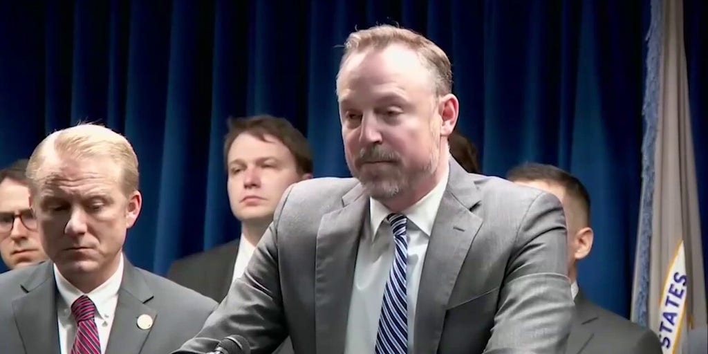 Accused Minnesota shooter visited two other lawmakers’ homes between attacks