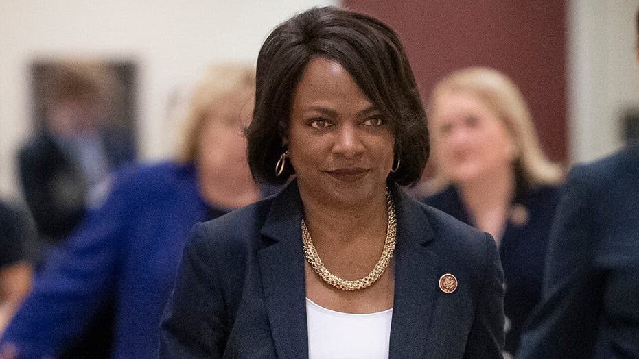 Val Demings' police background could complicate her Biden VP ...