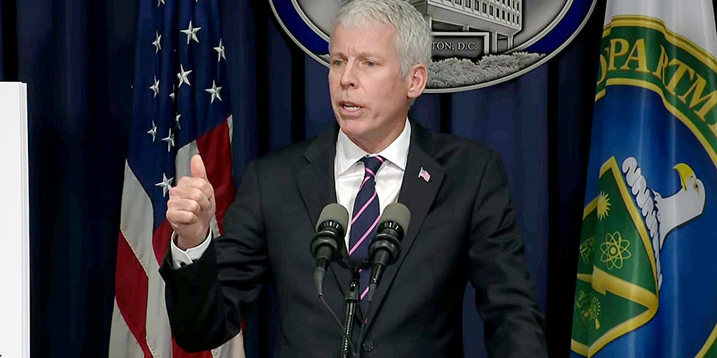 WATCH LIVE: Secretary Wright holds a press conference