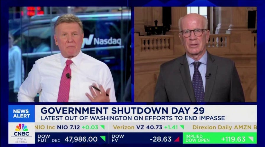 CNBC slams Democratic senator over government shutdown vote