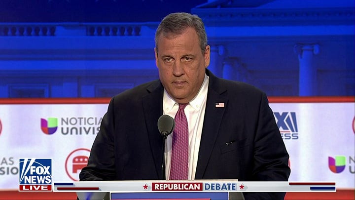  Chris Christie takes shot at Trump over 'law and order'