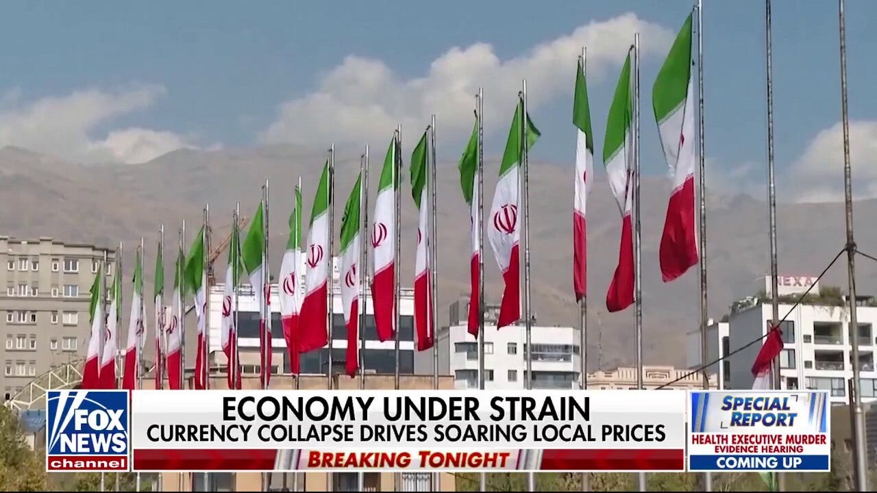 Iranian economy under strain as currency collapses, report says