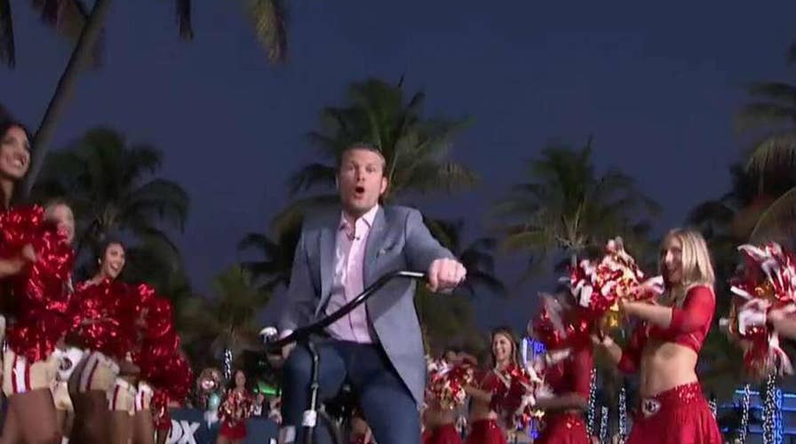 Pete Hegseth makes triumphant entrance in Miami