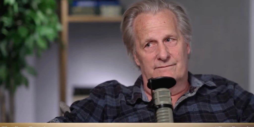 Jeff Daniels mourns Kamala Harris loss, says she would have governed like Abraham Lincoln