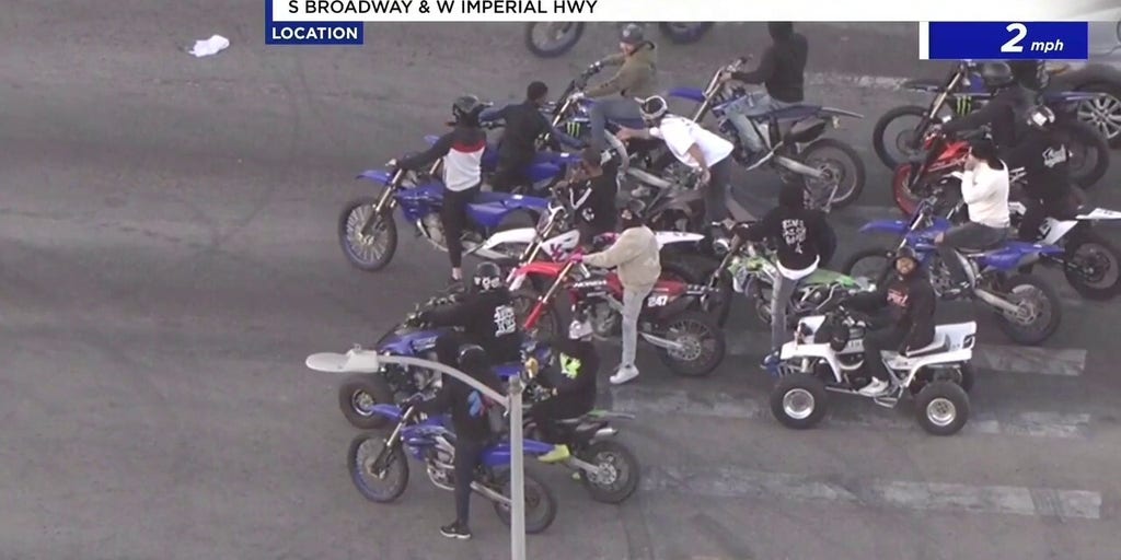 Wild dirtbike chase in LA caught on camera
